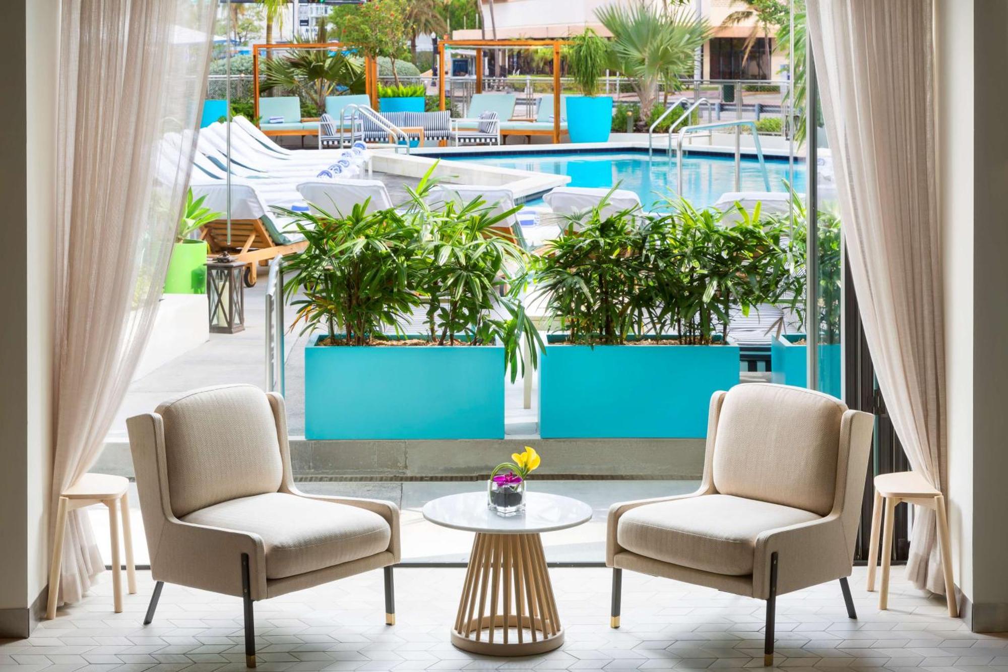 The Gates Hotel South Beach - A Doubletree By Hilton Miami Beach Buitenkant foto